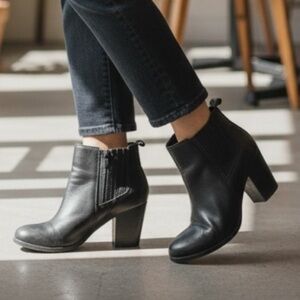 ALDO (6) Leather Ankle Boots Zipper Elastic Gusset 3" Heel Black - US 6